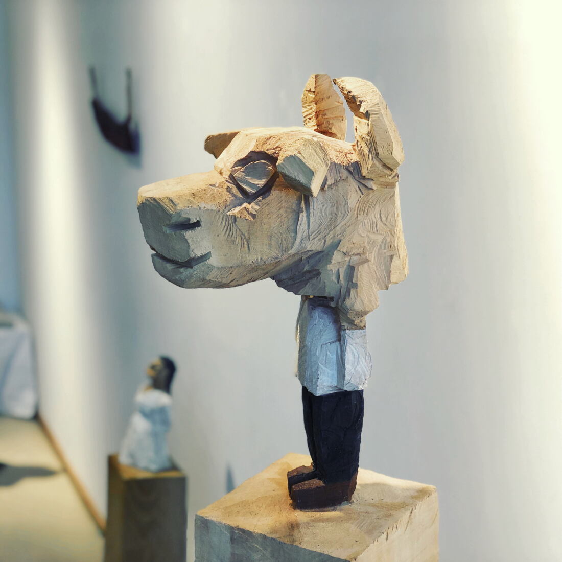 Marcel Bernet holzbildhauer figürlich holzskulptur sculptor figurative wood art