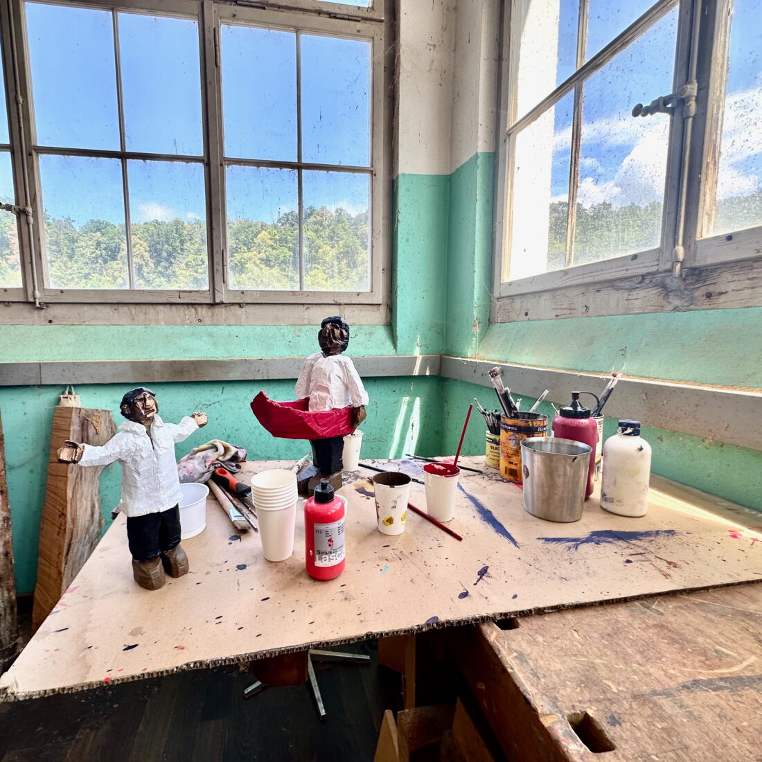 Marcel Bernet holzbildhauer figürlich holzskulptur sculptor figurative wood art kettensäge chainsaw motorsäge