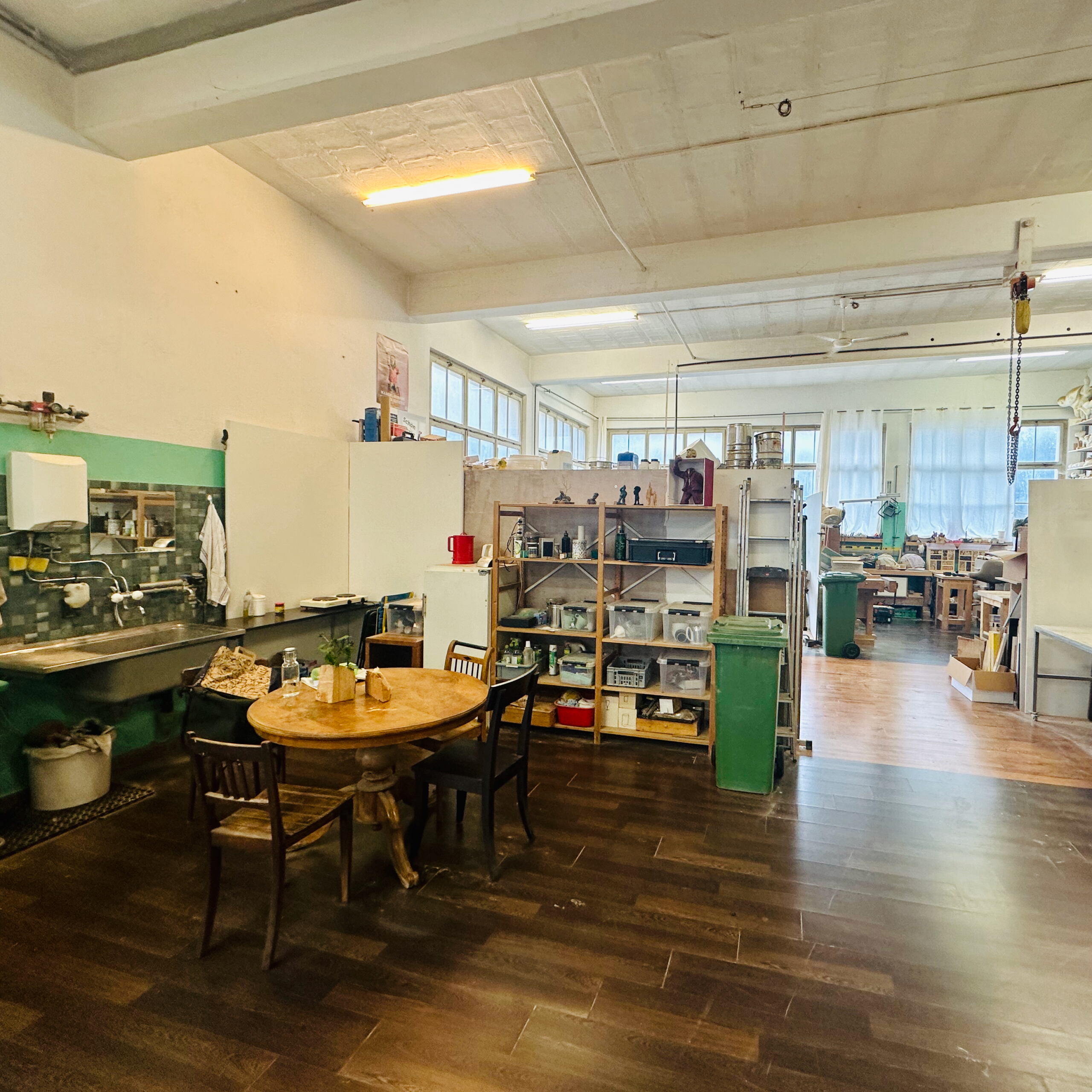 atelier bülach raum für kunst Marcel Bernet holzbildhauer figürlich holzskulptur sculptor figurative wood art