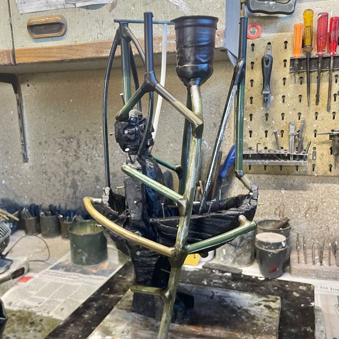 Marcel Bernet holzbildhauer figürlich holzskulptur sculptor figurative wood art foundry bronze guss giesserei