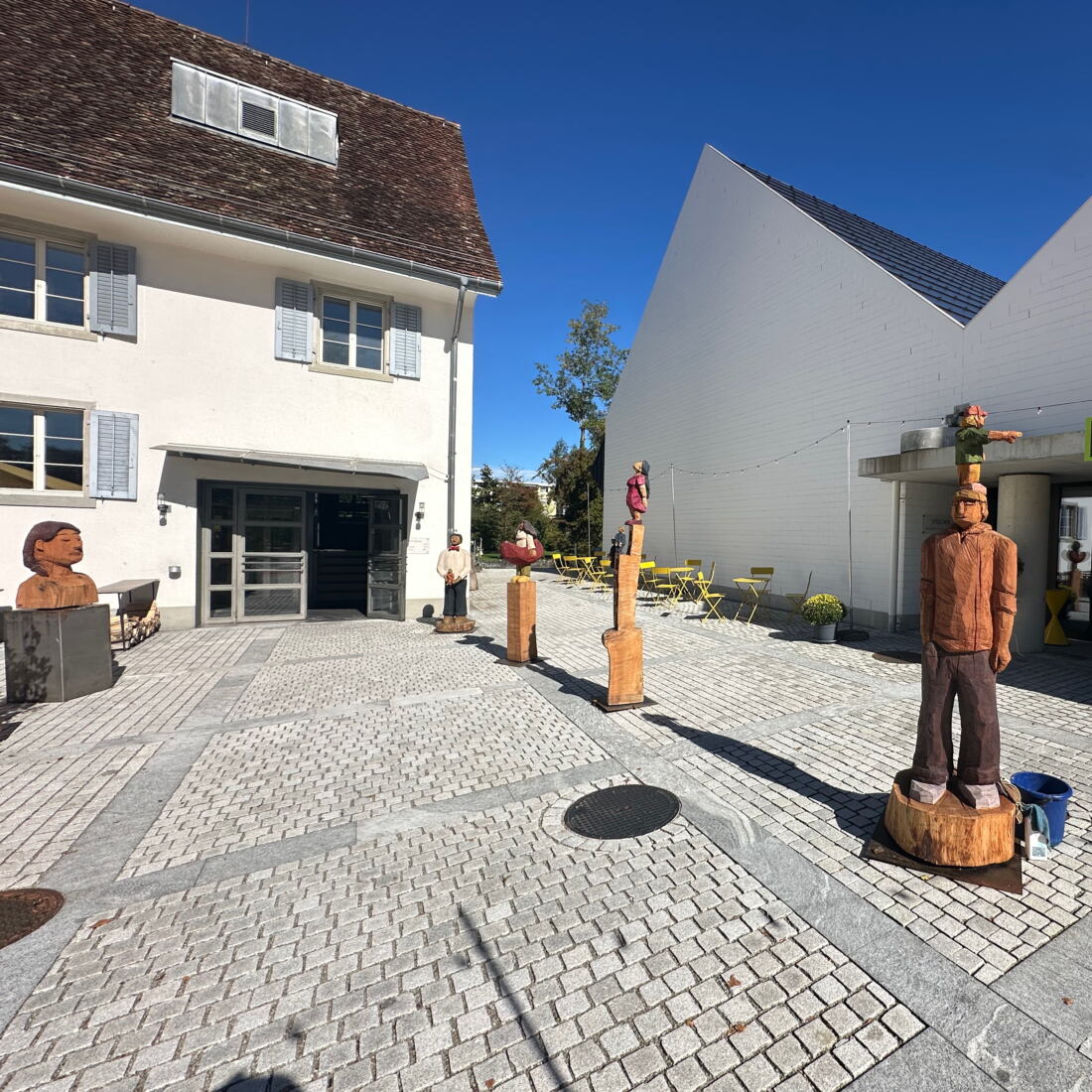 Marcel Bernet holzbildhauer figürlich holzskulptur sculptor figurative wood art