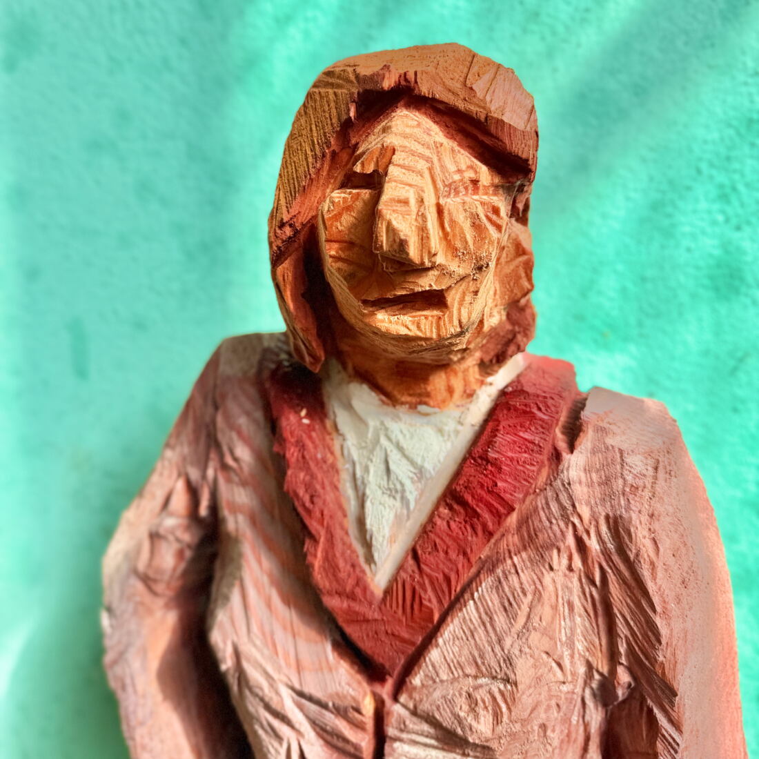 Marcel Bernet holzbildhauer figürlich holzskulptur sculptor figurative wood art kettensäge chainsaw motorsäge