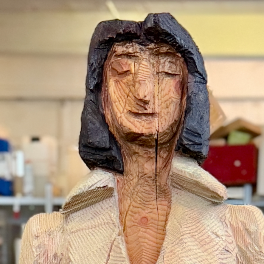 Marcel Bernet holzbildhauer figürlich holzskulptur sculptor figurative wood art kettensäge chainsaw motorsäge