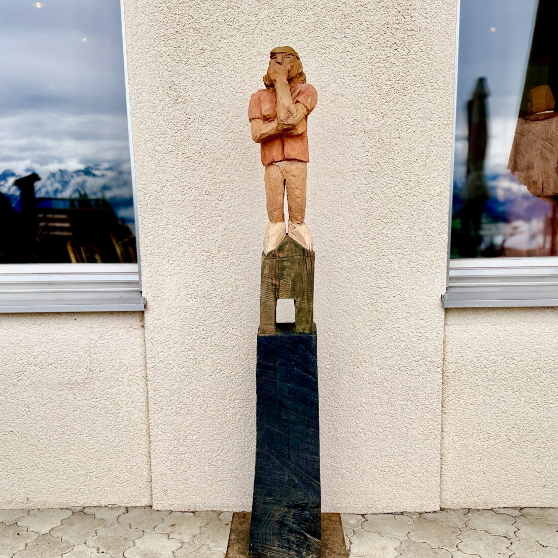 Marcel Bernet holzbildhauer figürlich holzskulptur sculptor figurative wood art kettensäge chainsaw motorsäge rigi weggis luzern edelweiss
