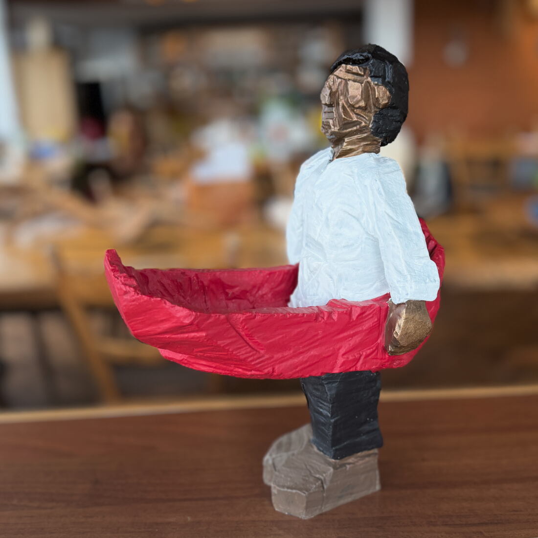 Marcel Bernet holzbildhauer figürlich holzskulptur sculptor figurative wood art kettensäge chainsaw motorsäge rigi weggis luzern edelweiss